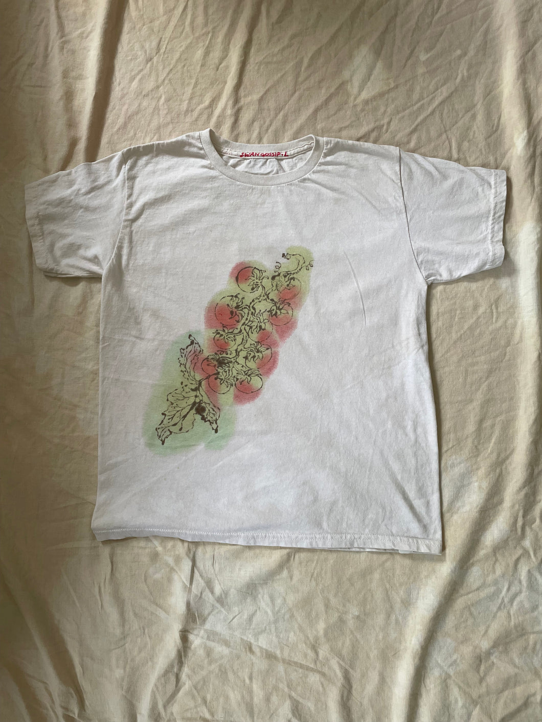 size L tomato plant tee