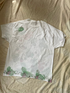 size XL trippy garden tee