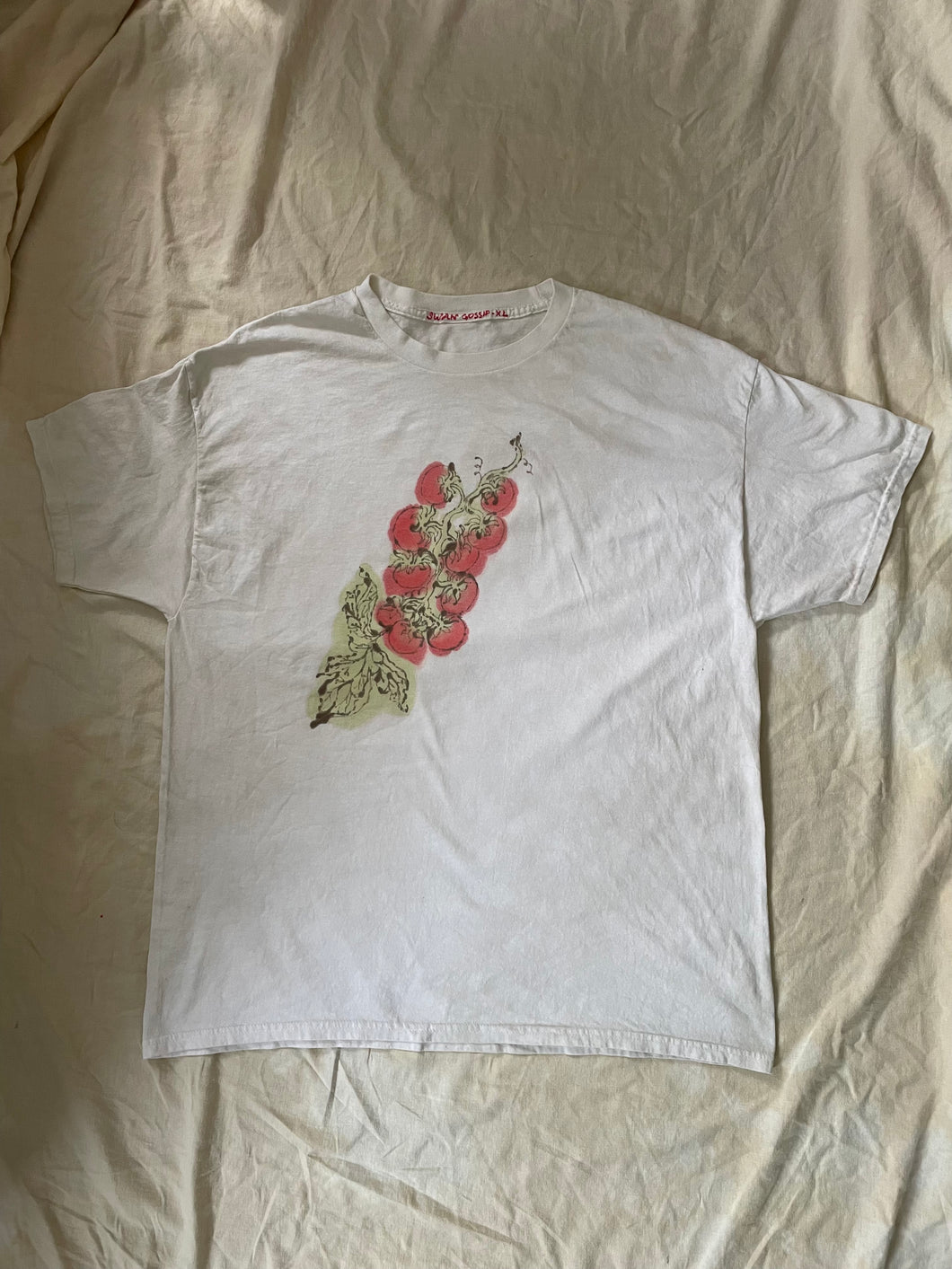 size XL tomato tee